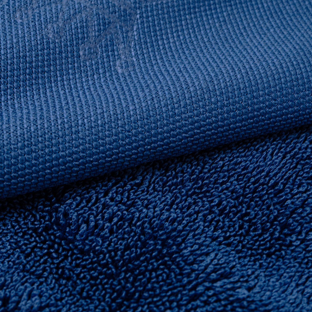 Labocosmetica DRYING TOWEL 1 PCS - 620 GSM 90CM X 70CM