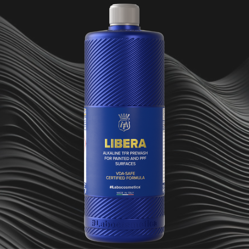 Labocosmetica LIBERA 1.0L - Alkaline traffic film remover prewash for PPF and wraps